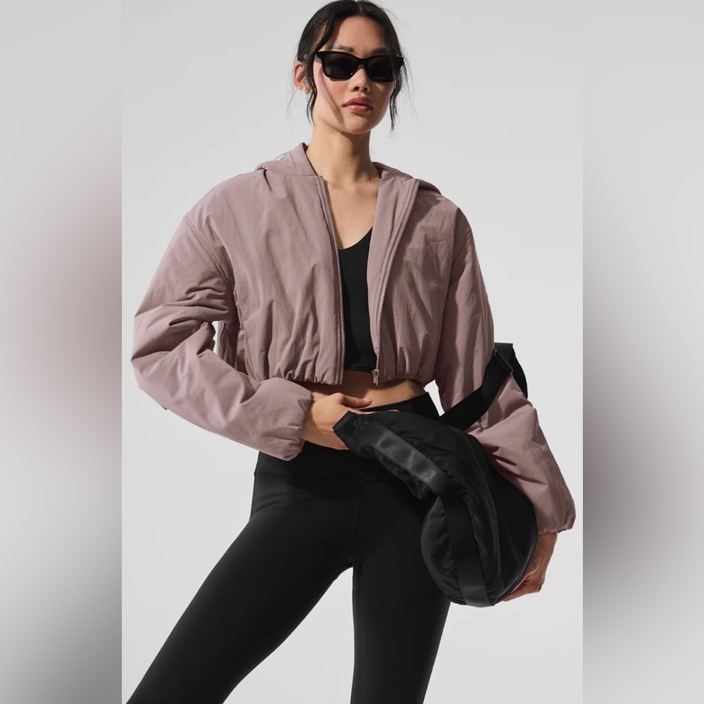 ALO Yoga NWT Cropped Mountain Peak Full Zip hoodie Jacket Mushroom Color Size L